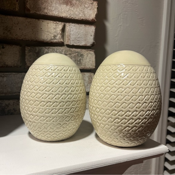 Italian Mid Century Modern Nora Fenton for Bitossi Pottery Incised Large Eggs